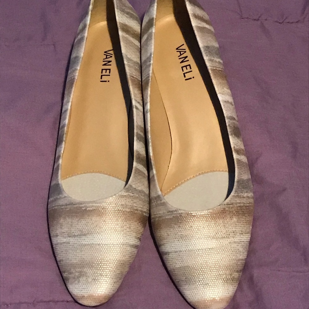 Vaneli Kimbel pumps